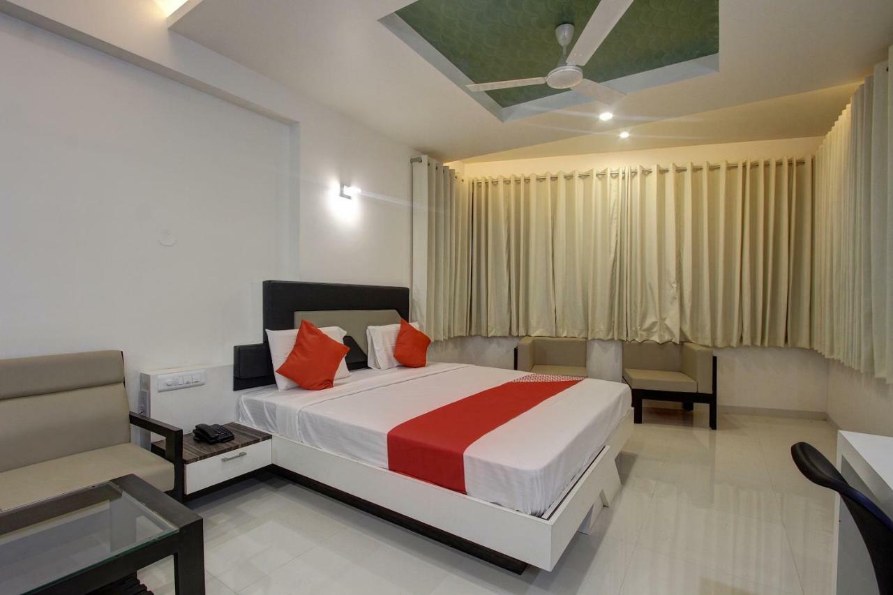 Oyo 39568 Alekha Gateway Hotel Sirsi Exterior foto